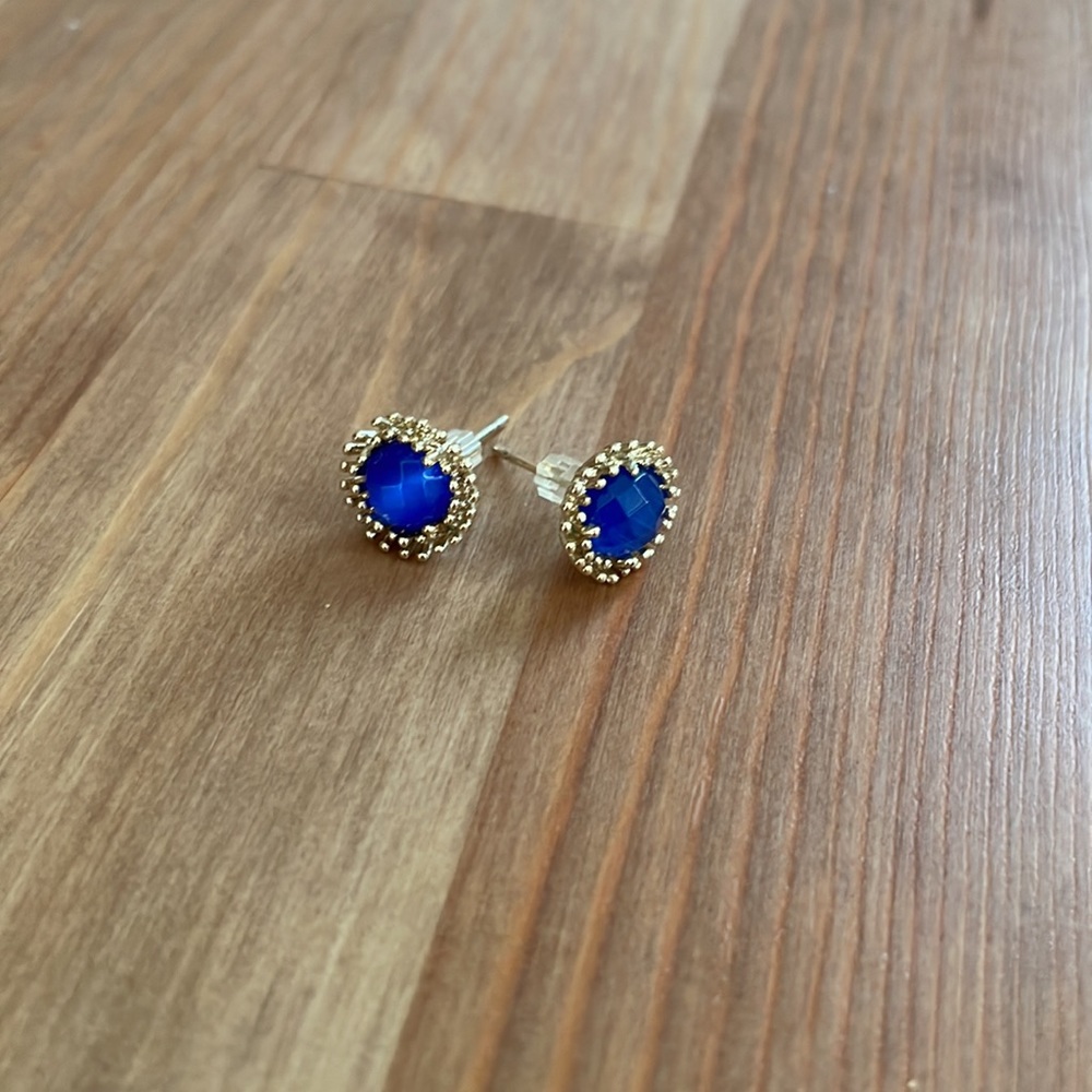 Kendra Scott Cobalt Blue stud earrings